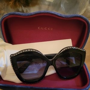 Authentic Black oversized cat eye Gucci  sunglasses.